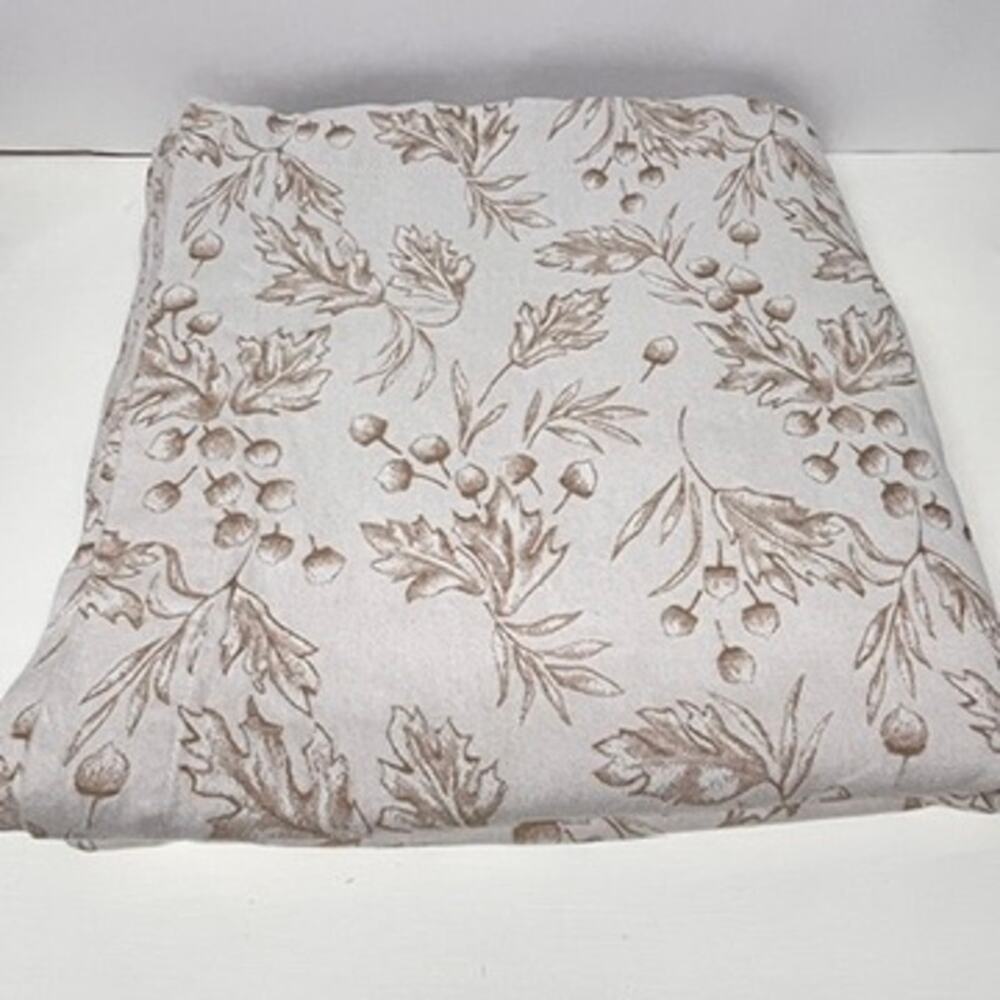 Crate & Barrel Acorn Jacquard Fall Tablecloth 100% Cotton 60x120
